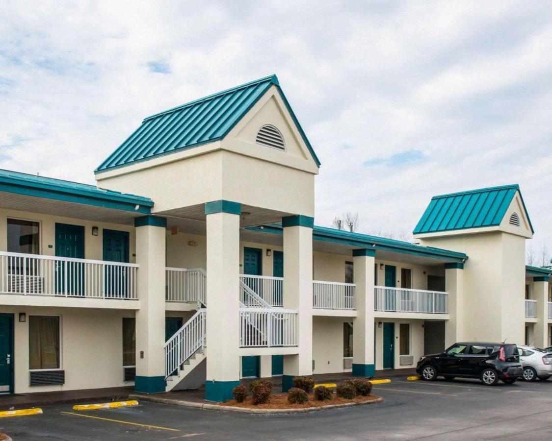 Quality Inn Chipley I-10 At Exit 120 Kültér fotó