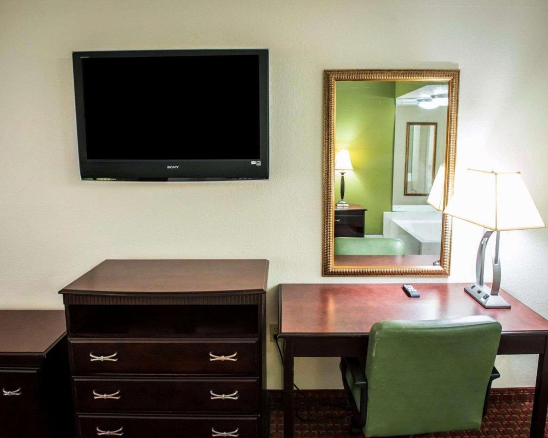 Quality Inn Chipley I-10 At Exit 120 Kültér fotó